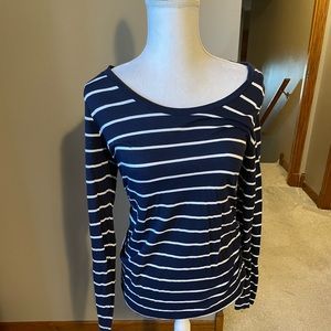 Maternity long sleeve shirt